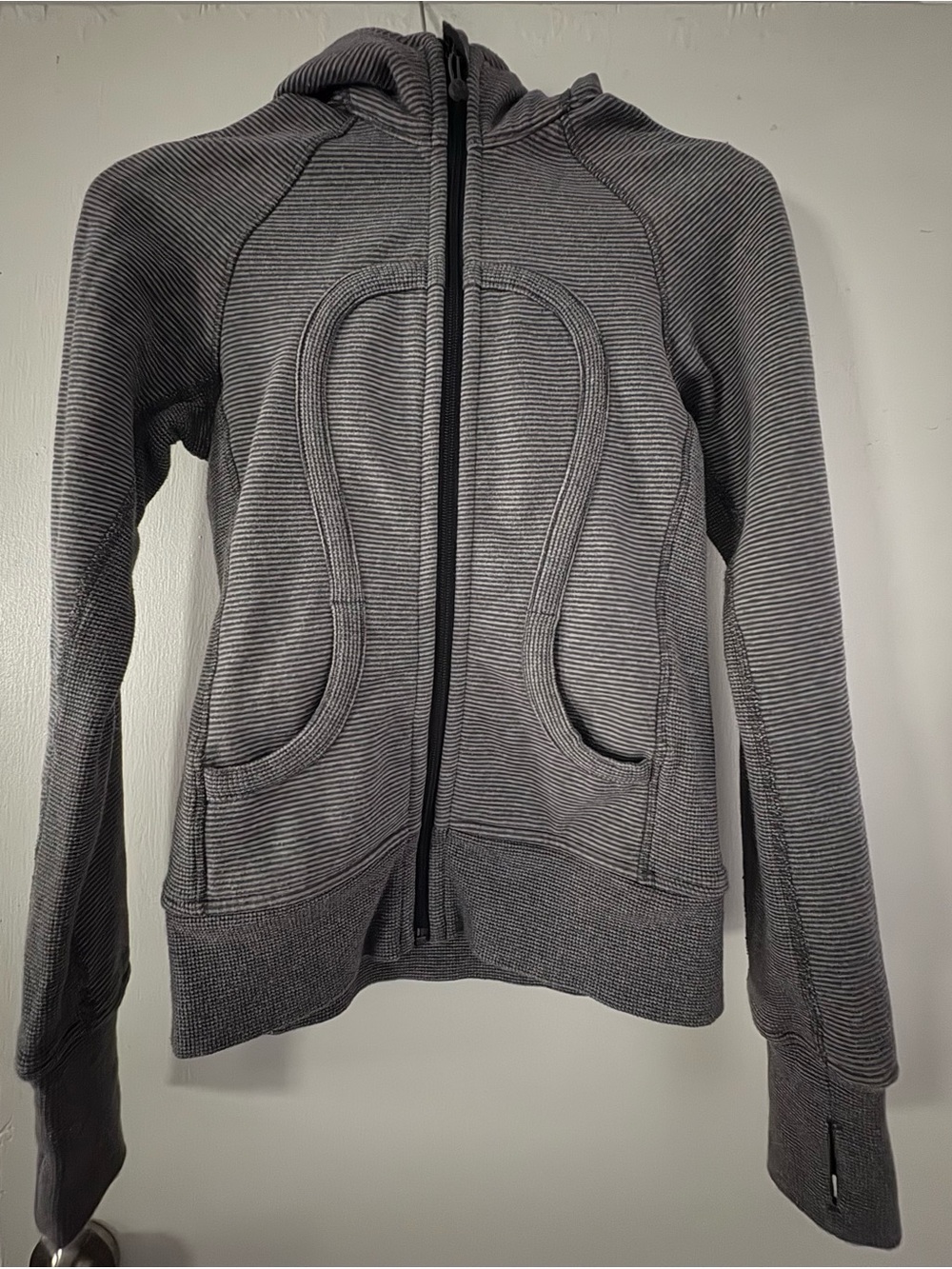 Lululemon Women's Gray-Dark Stripe Scuba Hoodie sz2